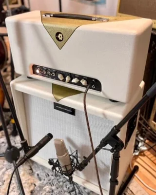 【値下げしました】DIVIDED BY 13 LIFT Wild West Guitars Pedal Demo: Divided by 13 Lift Pedal - YouTube